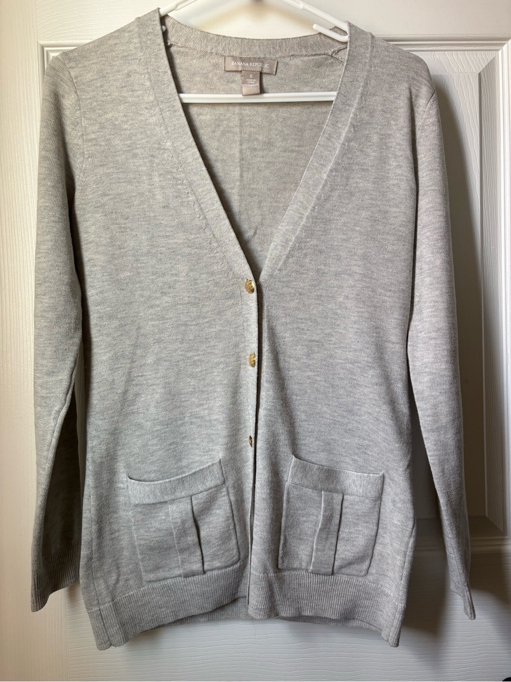 Banana Republic Wool Blend Light Gray V-Neck Button Cardigan - Picture 1 of 4